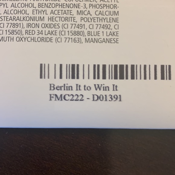 Color street - Picture 2 of 3